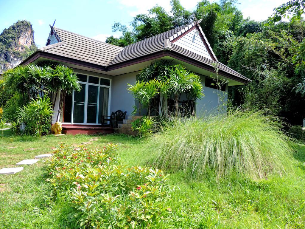 Montania Lifestyle Hotel Khao Sok National Park Exterior foto