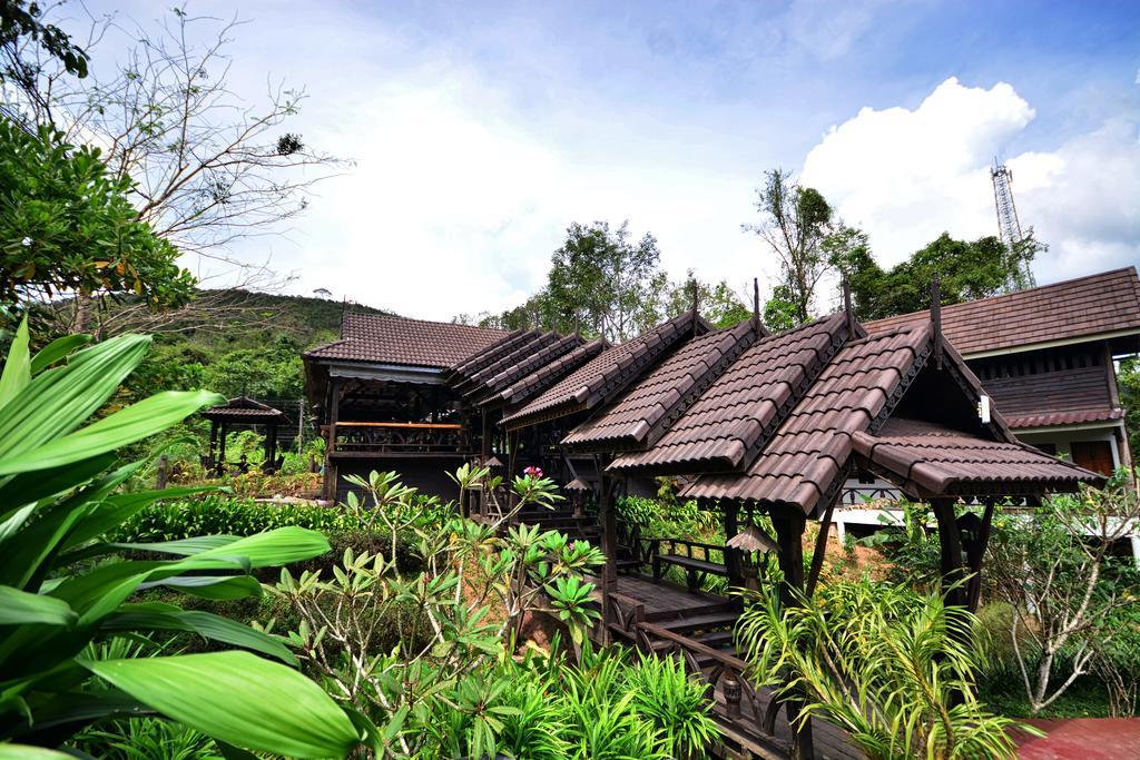 Montania Lifestyle Hotel Khao Sok National Park Exterior foto