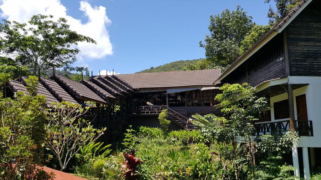 Montania Lifestyle Hotel Khao Sok National Park Exterior foto