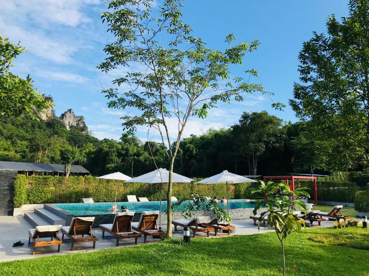 Montania Lifestyle Hotel Khao Sok National Park Exterior foto